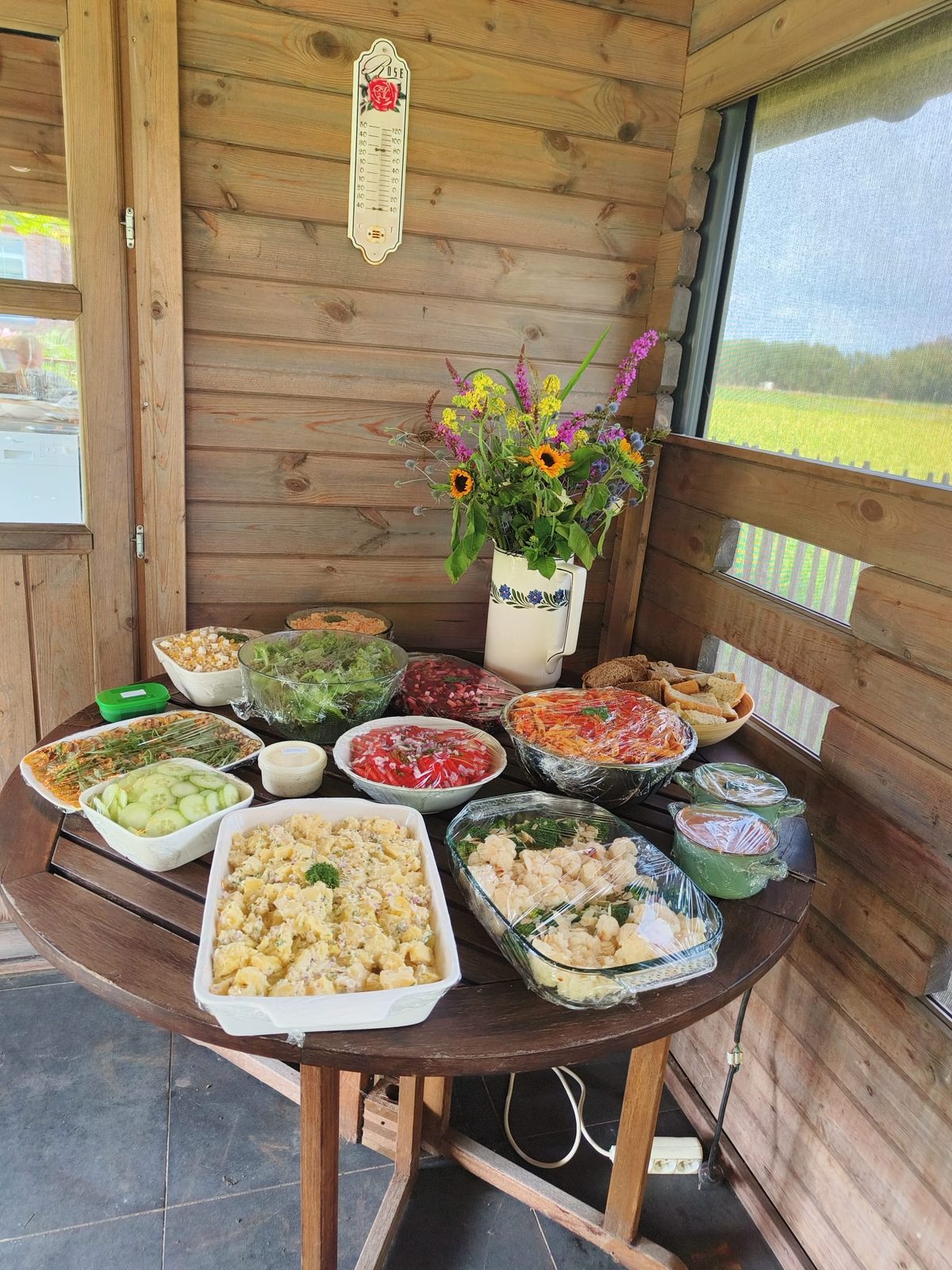 Volledig BBQ buffet Tersagoesting